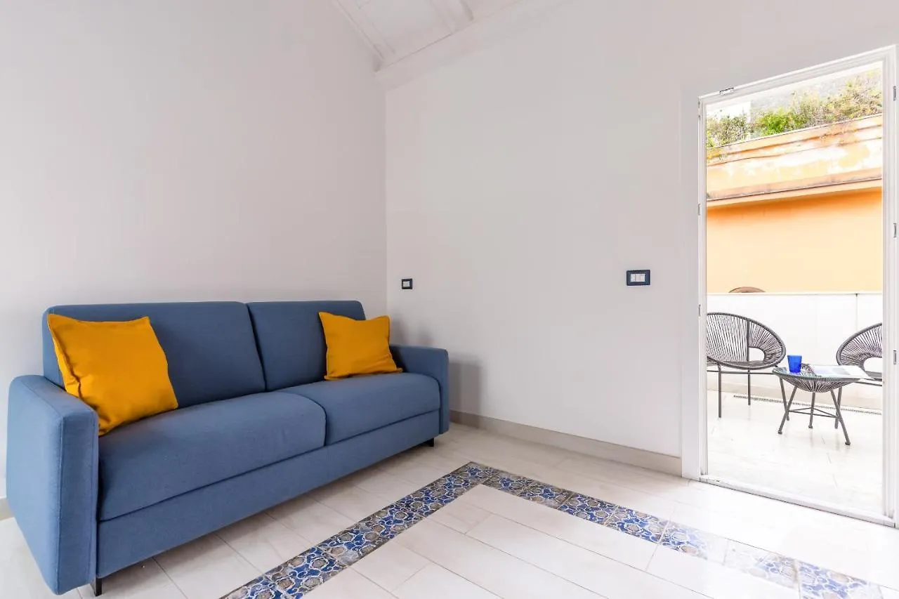 Colonna Apartments By Wonderful Italy 나폴리