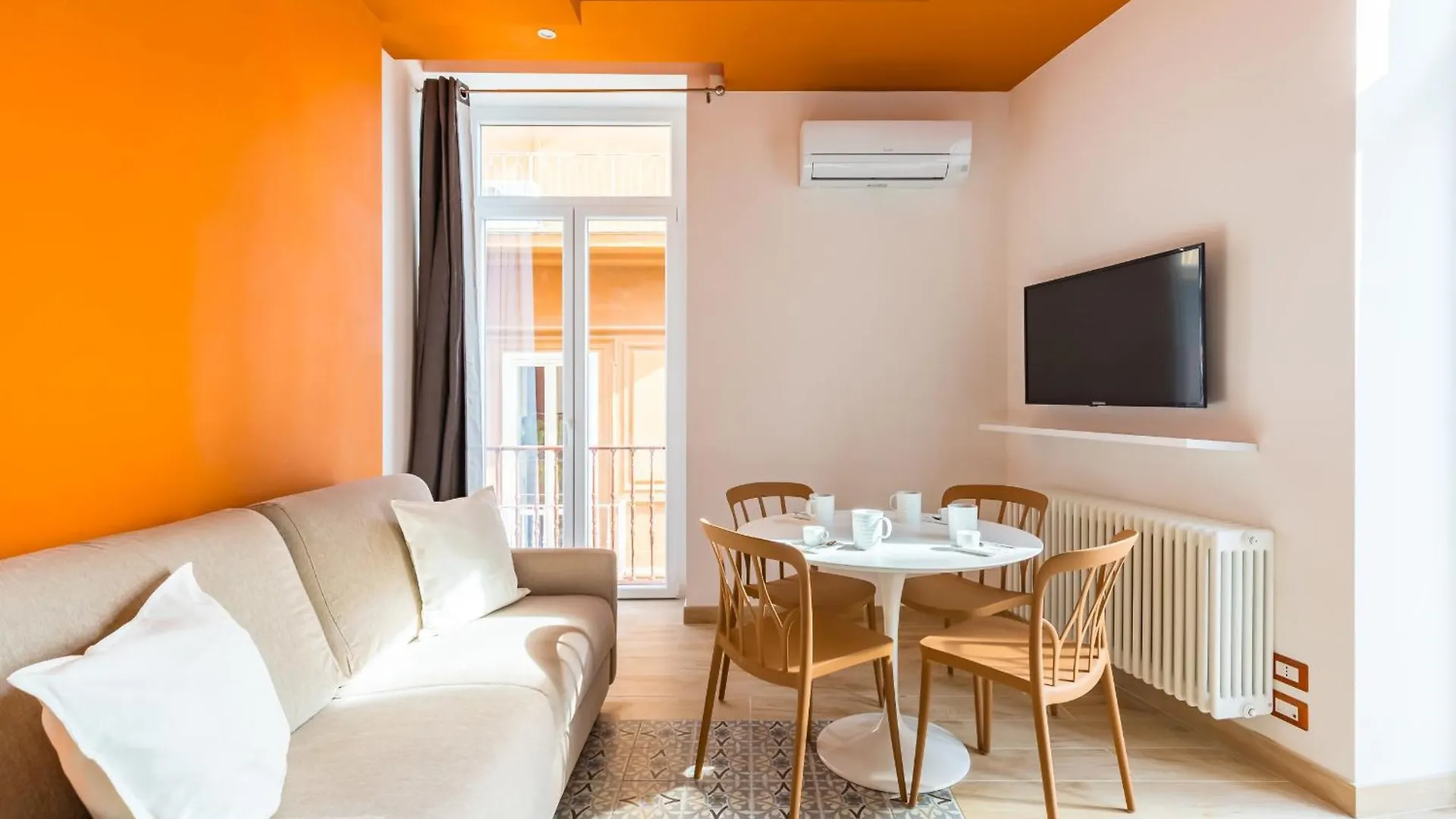 Colonna Apartments By Wonderful Italy 나폴리