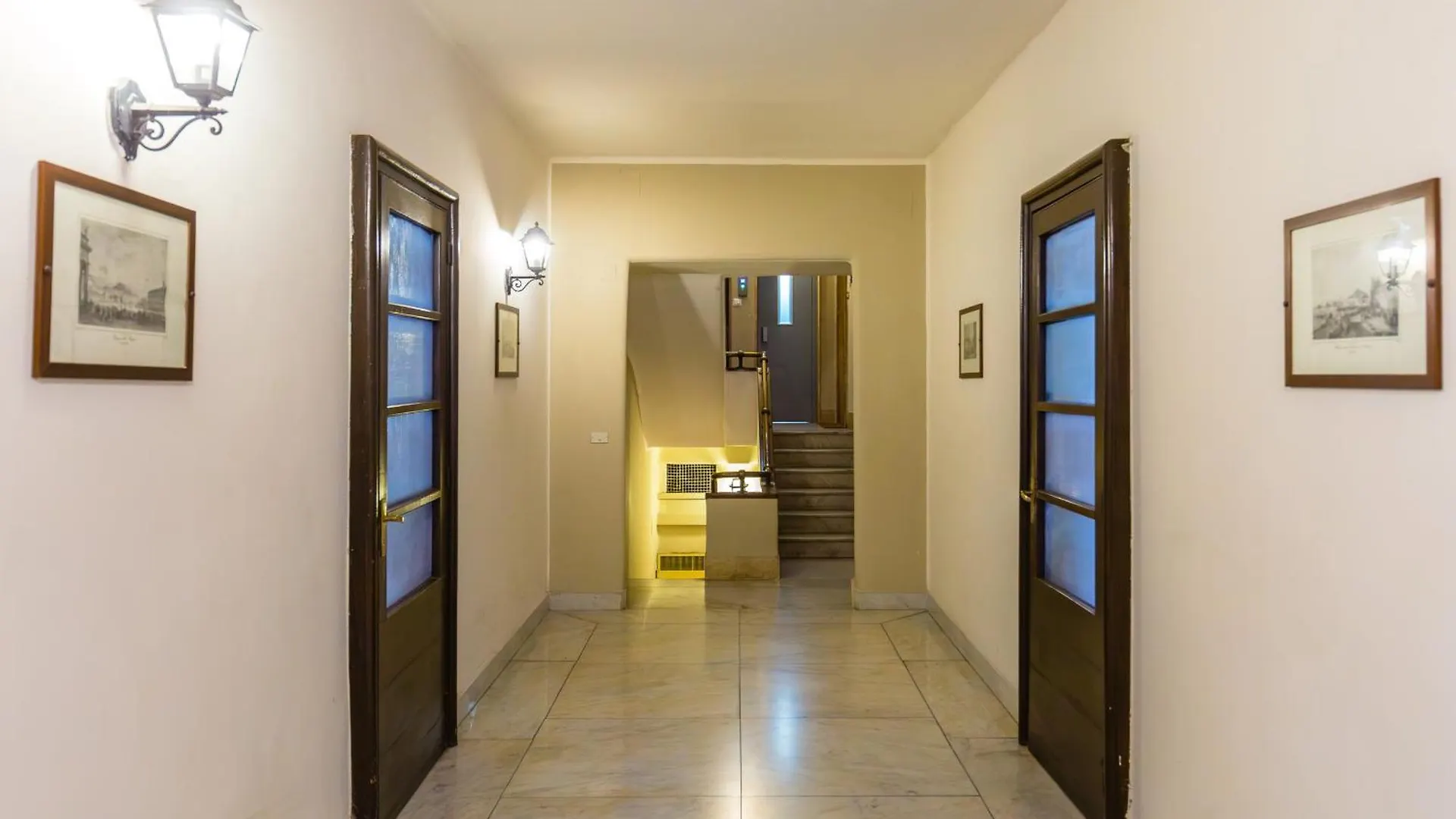 Colonna Apartments By Wonderful Italy 나폴리